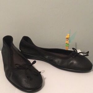 Lovely Aerosoles SlilchNTurn Black Soft Leather Comfy Shoes.